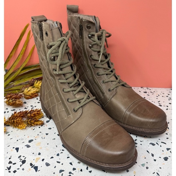 NEW Steve Madden ROUGHH Taupe Leather Quilted Women’s Combat Boots Sz 12 - Picture 1 of 11